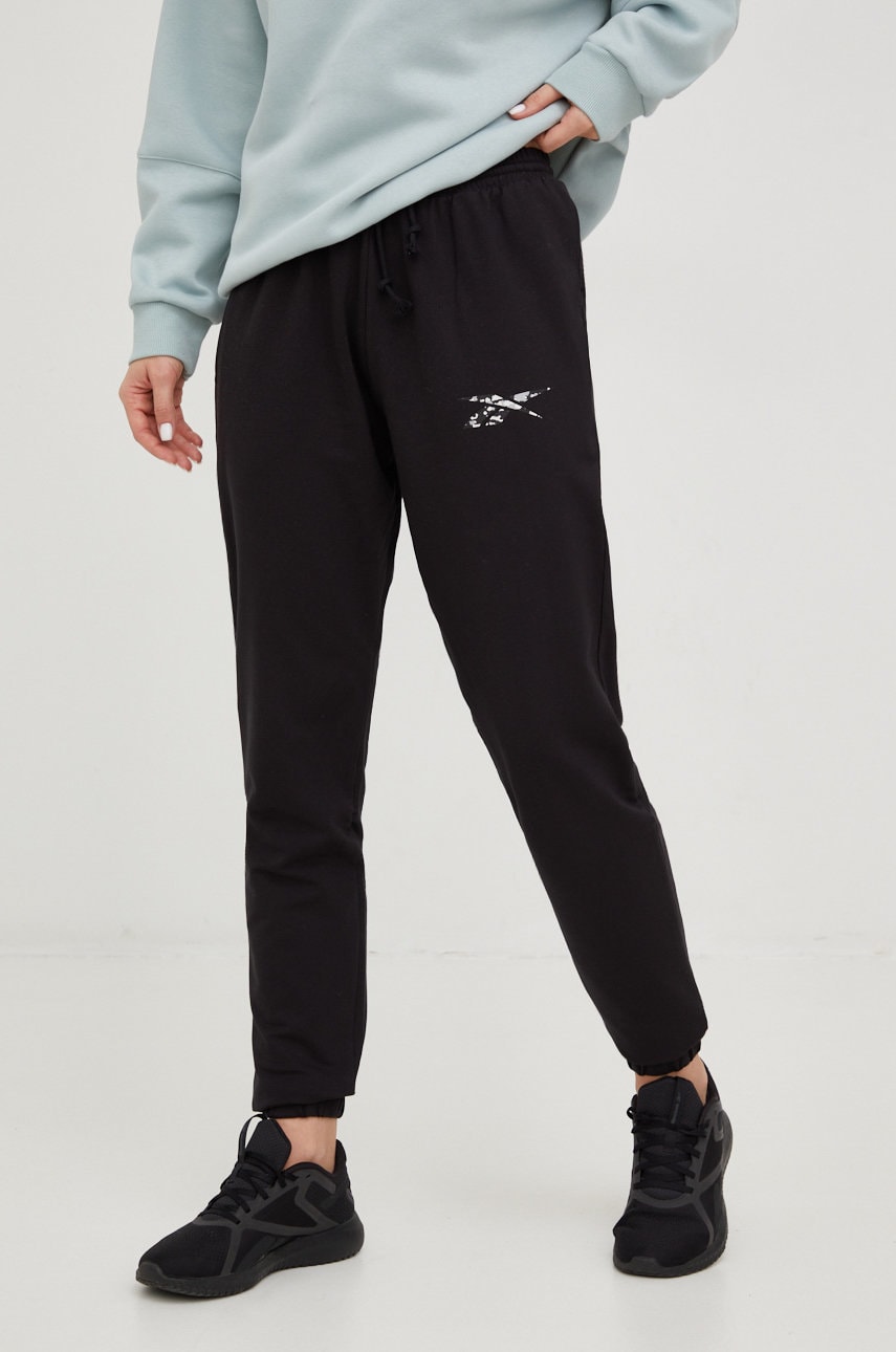 Reebok pantaloni de trening modern safari femei, culoarea negru, neted