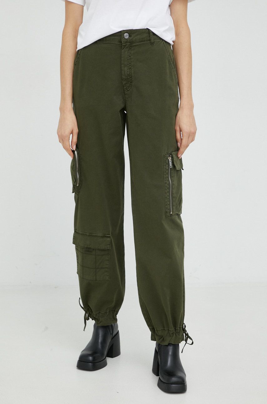 Gestuz pantaloni Chinea femei, culoarea verde, fason cargo, high waist answear.ro imagine noua