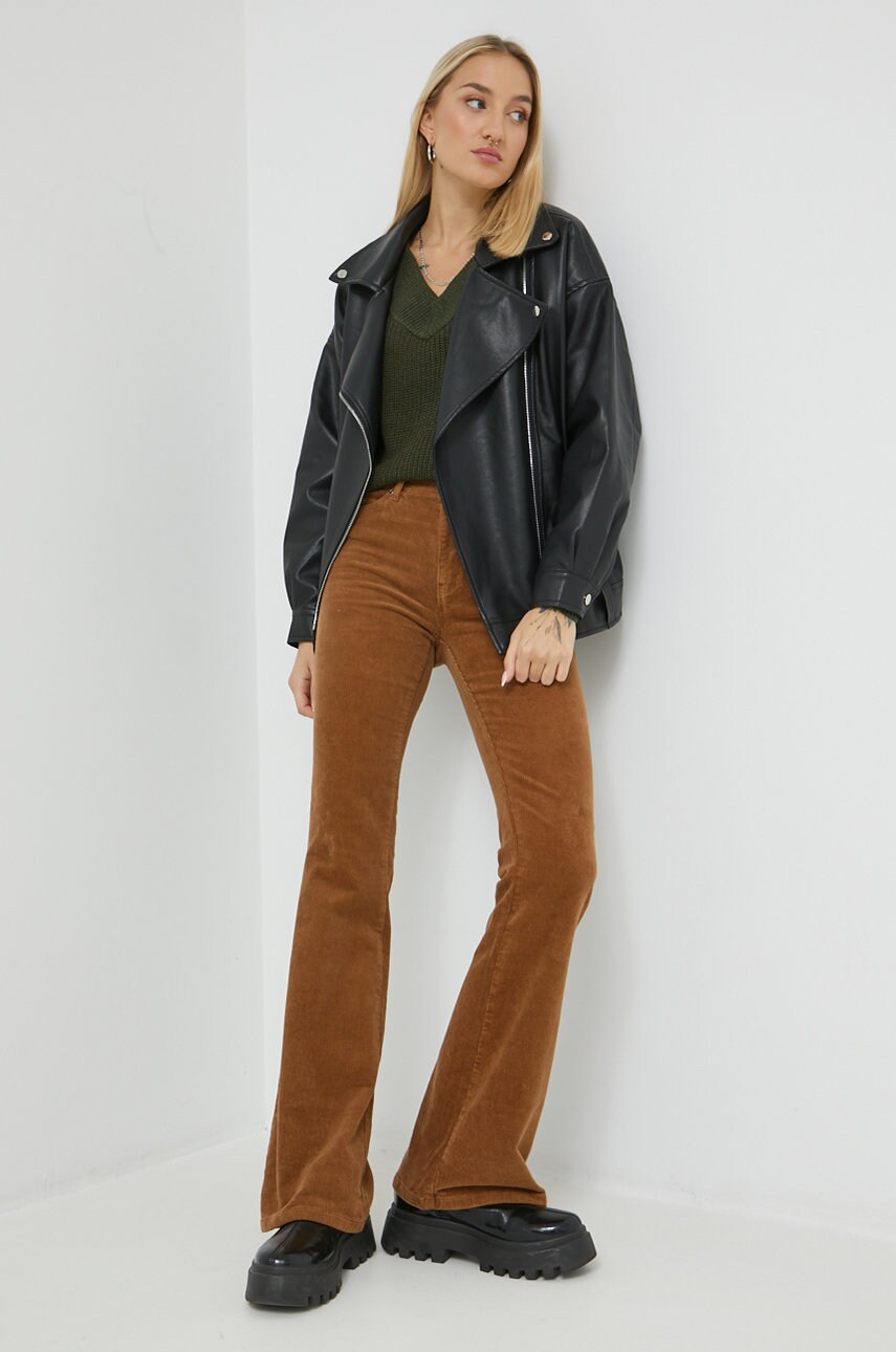 Only pantaloni de catifea cord femei, culoarea maro, evazati, high waist