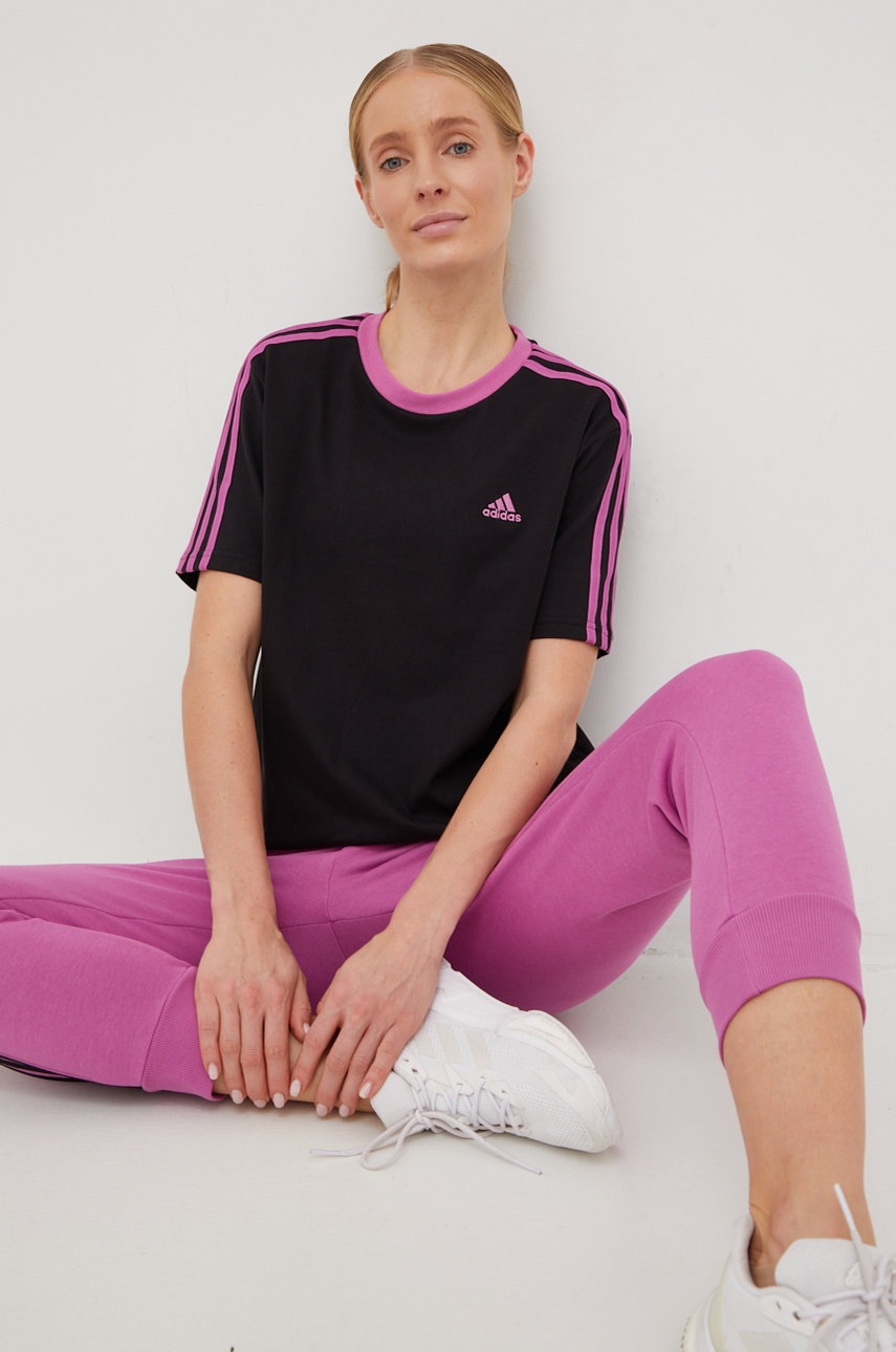 

Спортивні штани adidas жіночі колір фіолетовий з аплікацією