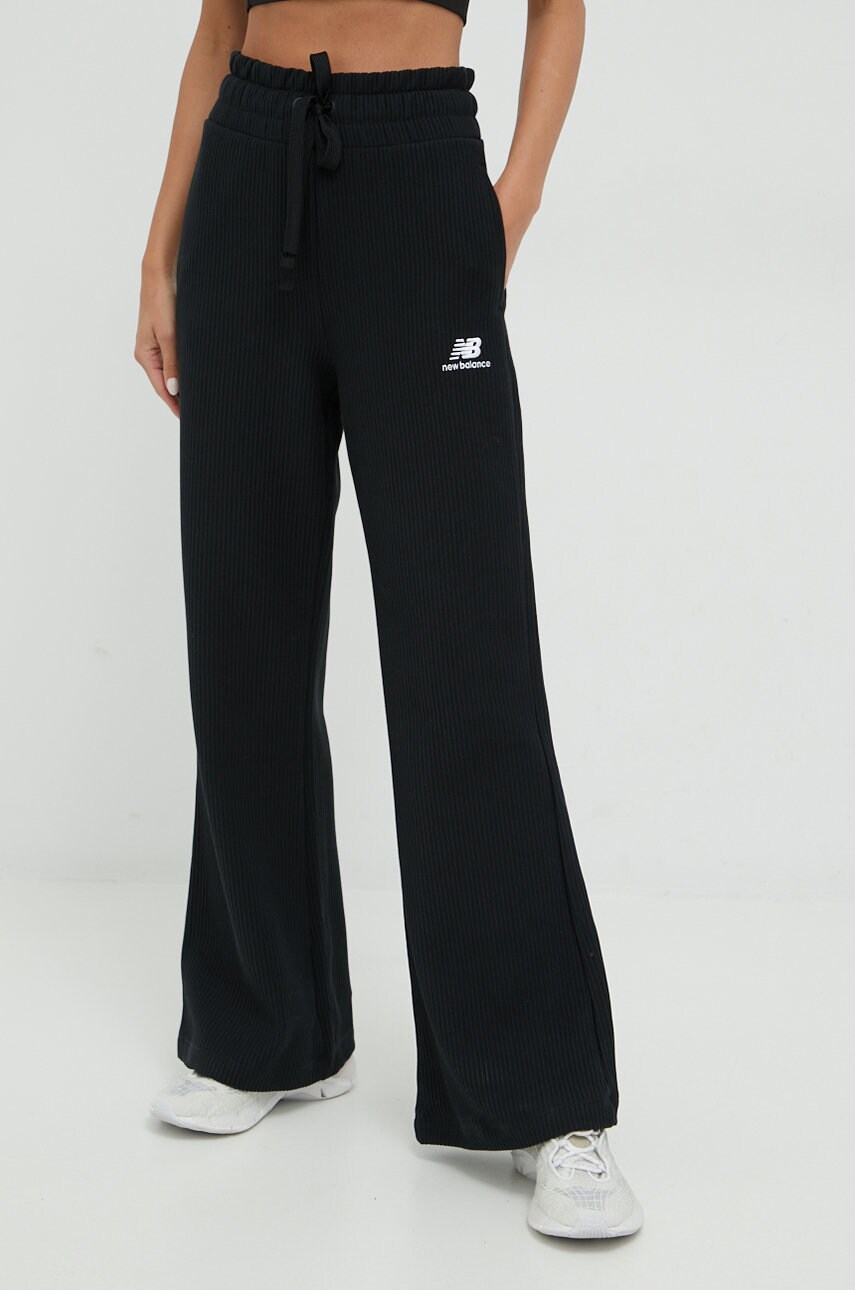 New balance pantaloni de trening din bumbac femei, culoarea negru, neted