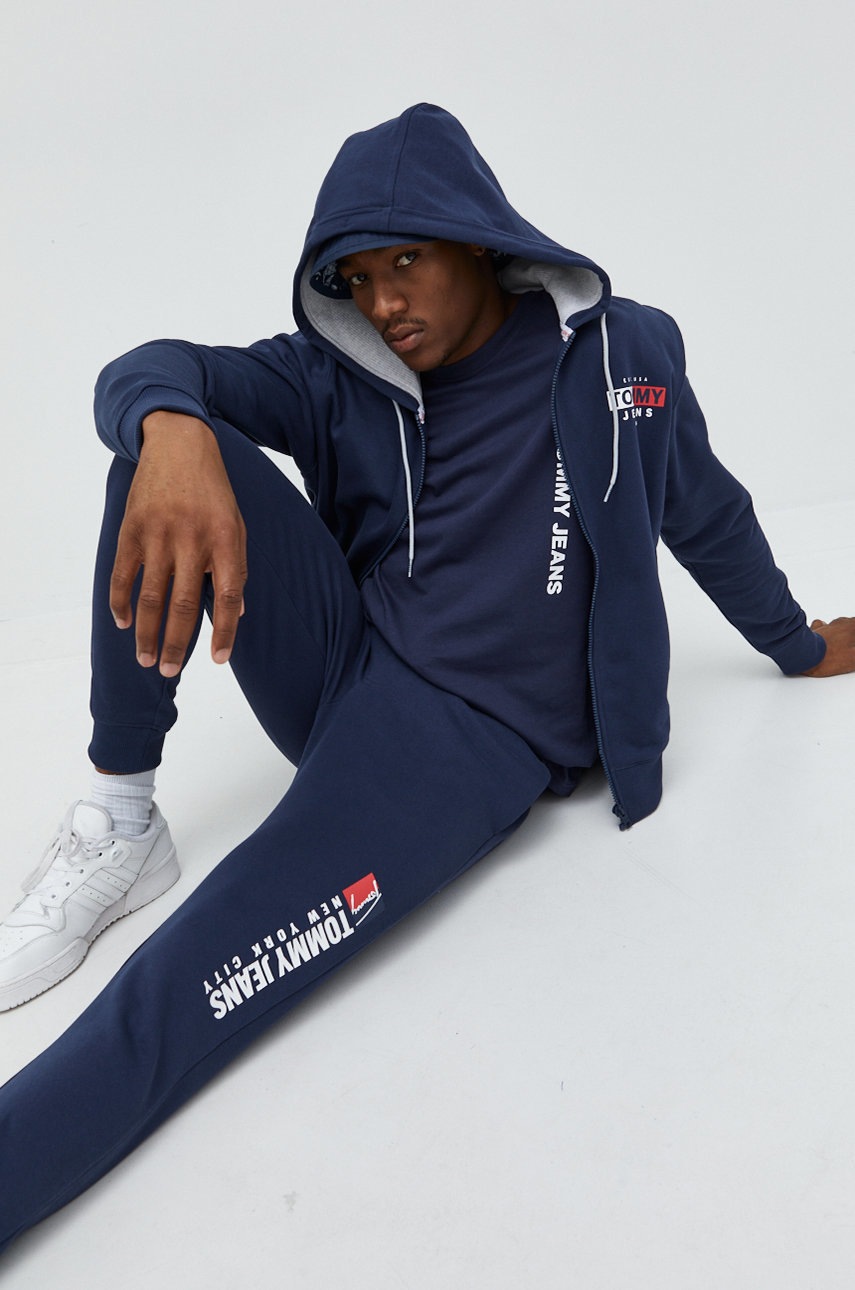

Спортивные штаны Tommy Jeans мужские цвет синий с принтом