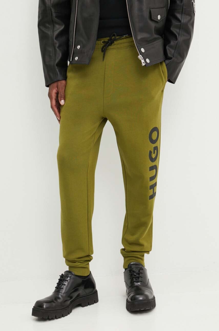 HUGO pantaloni de trening din bumbac culoarea verde, cu imprimeu