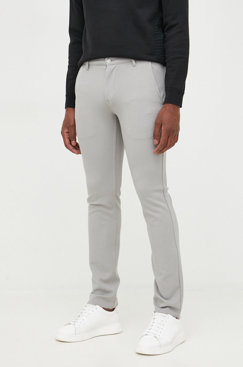 

Панталони BOSS Boss Casual в сиво с кройка тип чино, Сив