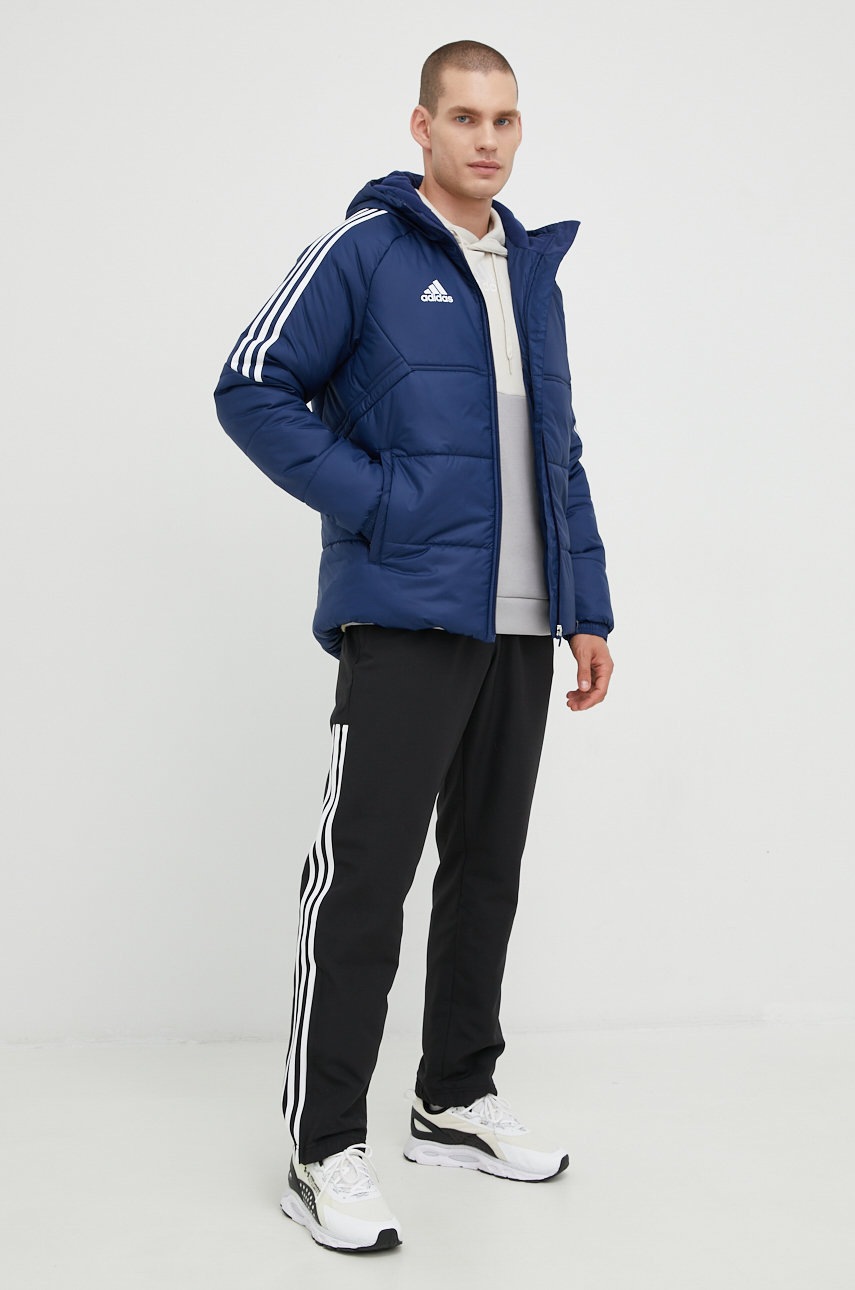 

Спортивні штани adidas чоловічі колір чорний з аплікацією