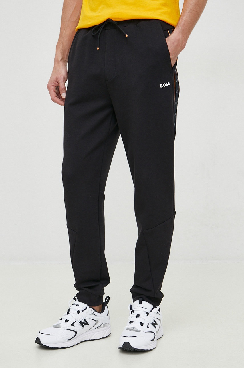 

Спортен панталон BOSS BOSS ATHLEISURE в черно с апликация, Черен