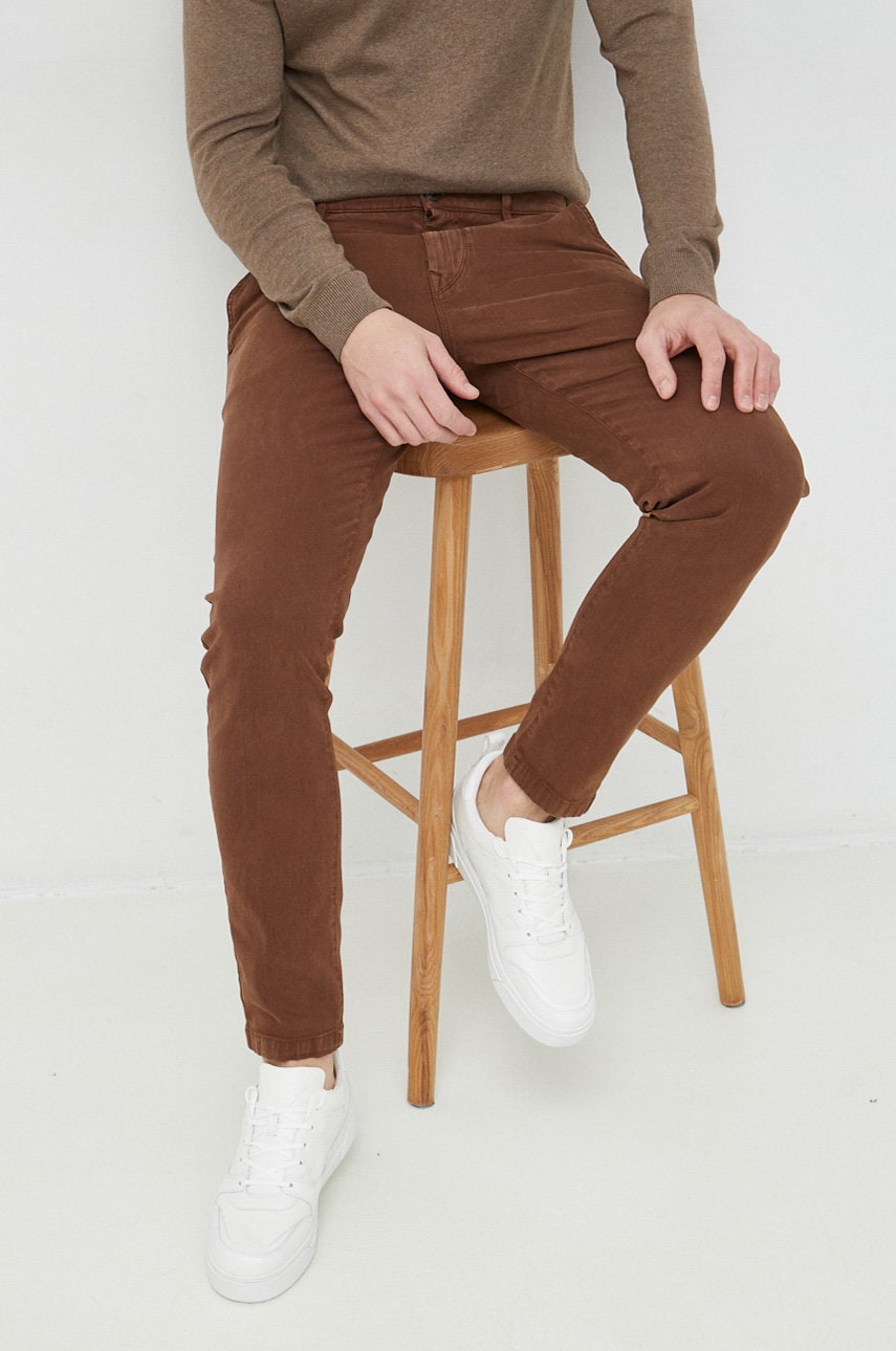 Boss pantaloni boss casual barbati, culoarea maro, drept