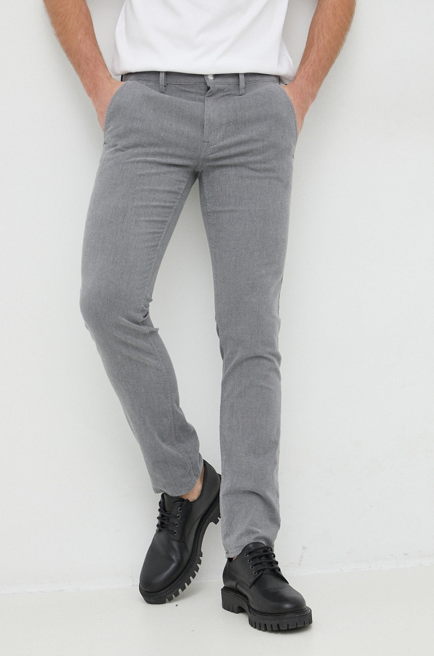 

Панталони BOSS Boss Casual в сиво с кройка по тялото, Сив