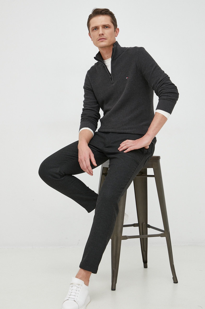 

Панталони Calvin Klein в сиво, Сив