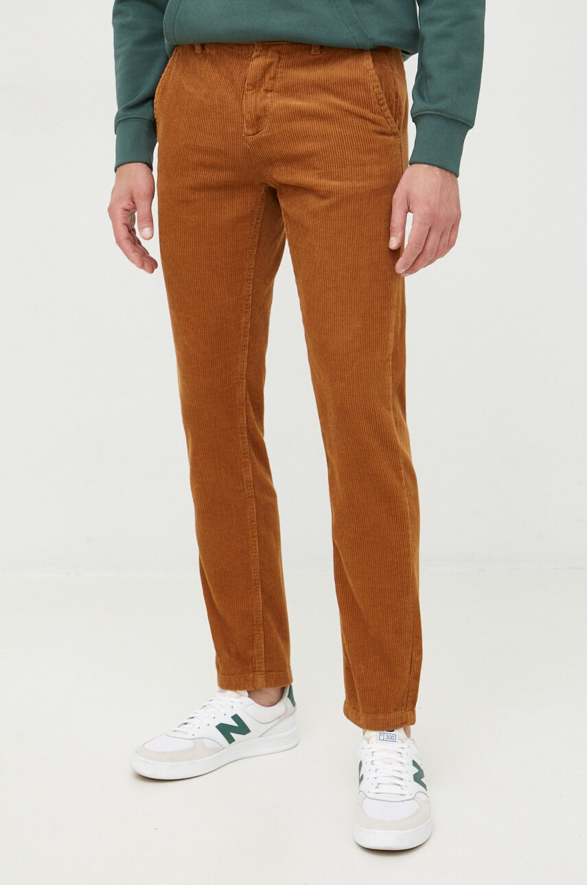 Lindbergh pantaloni de catifea cord barbati, culoarea maro, mulata