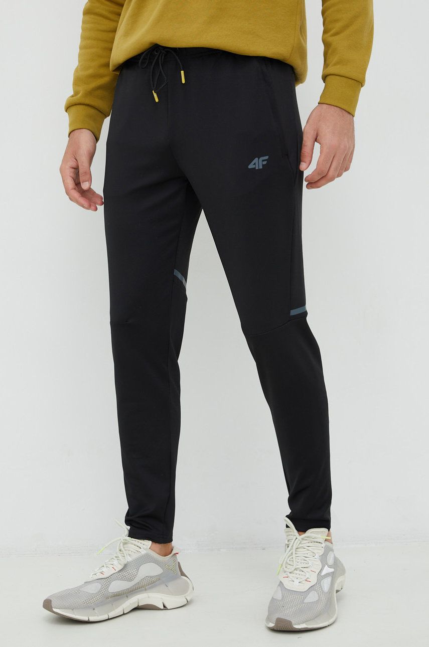 4F pantaloni de antrenament barbati, culoarea negru, neted image3