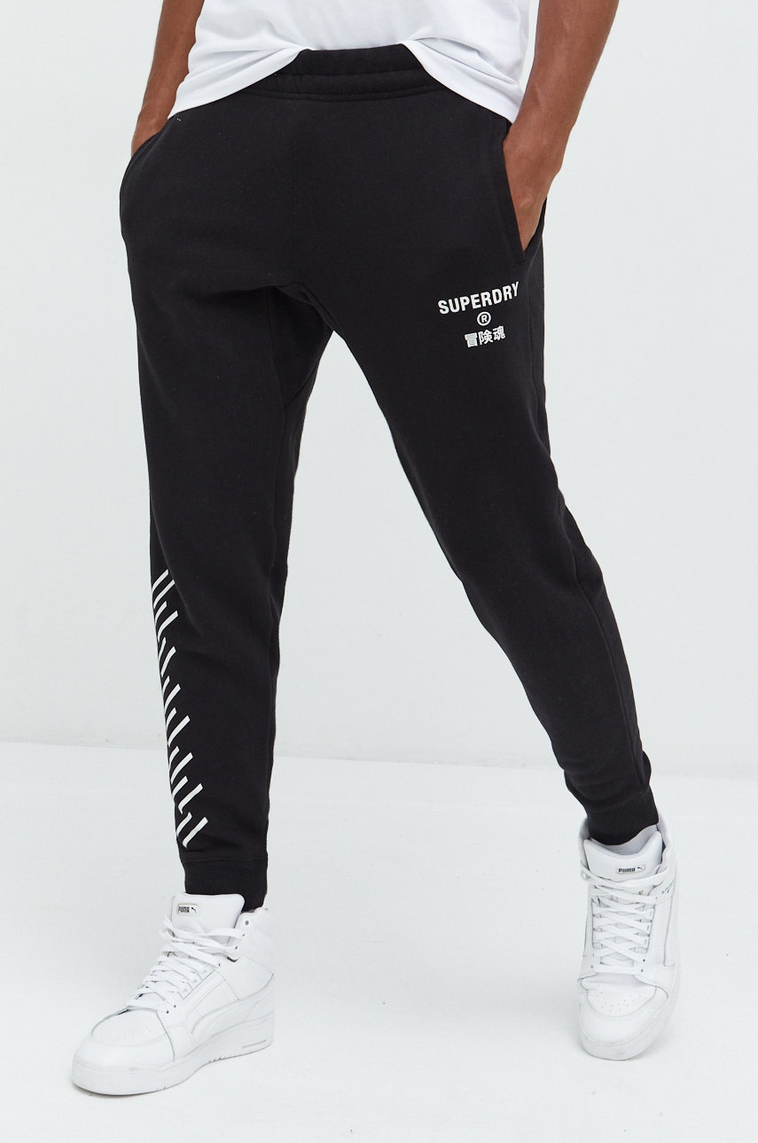 Superdry pantaloni de trening din bumbac barbati, culoarea negru, cu imprimeu