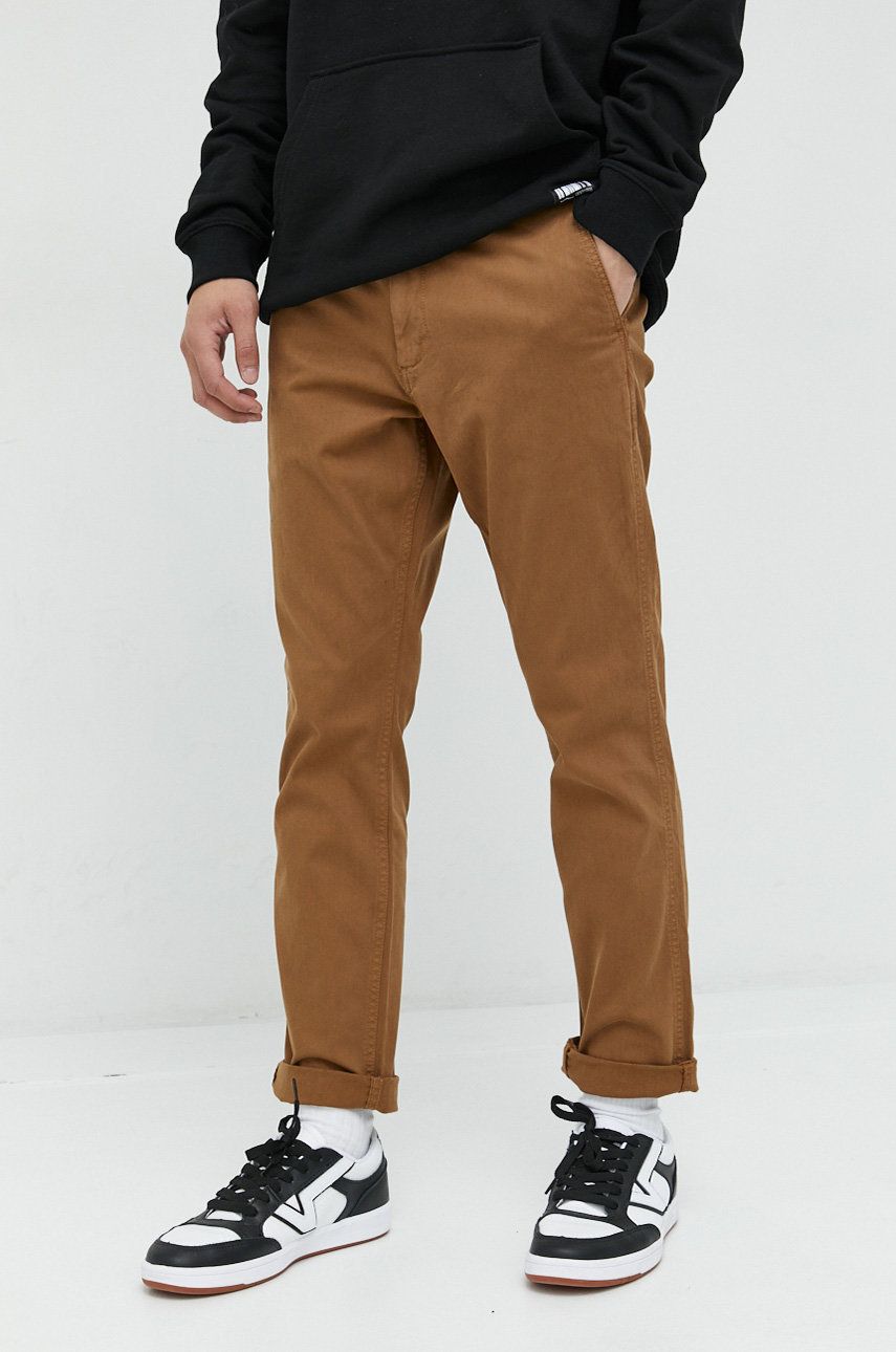 Kalhoty Superdry pánské, hnědá barva, přiléhavé - hnědá -  98% Bavlna