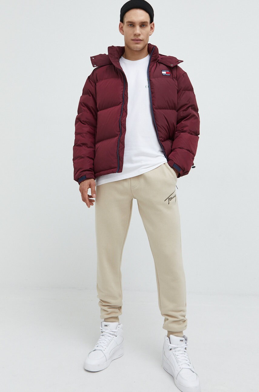 

Спортивні штани Tommy Jeans чоловічі колір бежевий з аплікацією