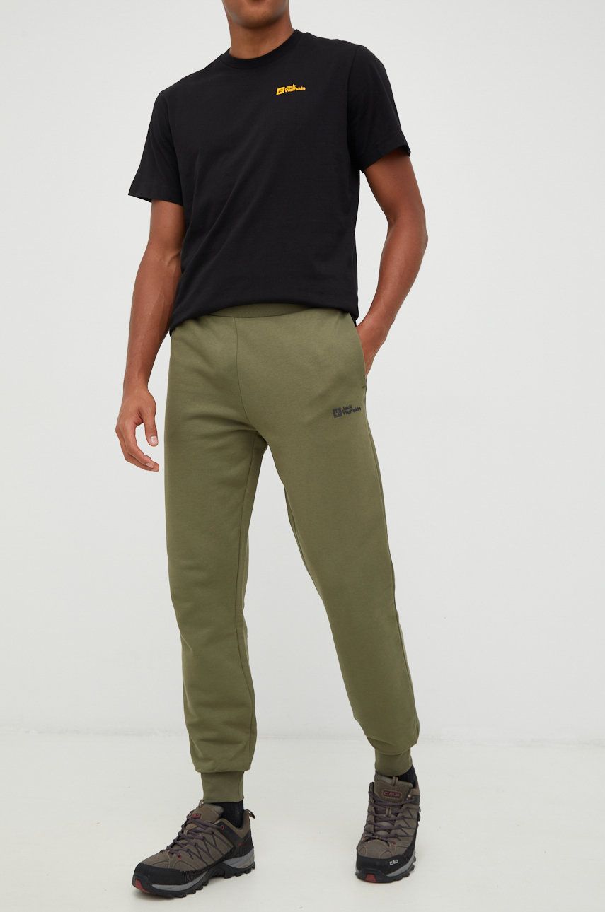 Jack Wolfskin pantaloni de trening din bumbac barbati, culoarea verde, neted answear.ro