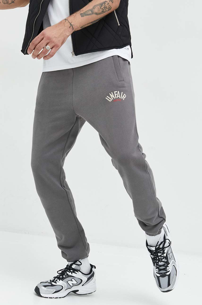 Unfair Athletics pantaloni de trening din bumbac barbati, culoarea gri, cu imprimeu