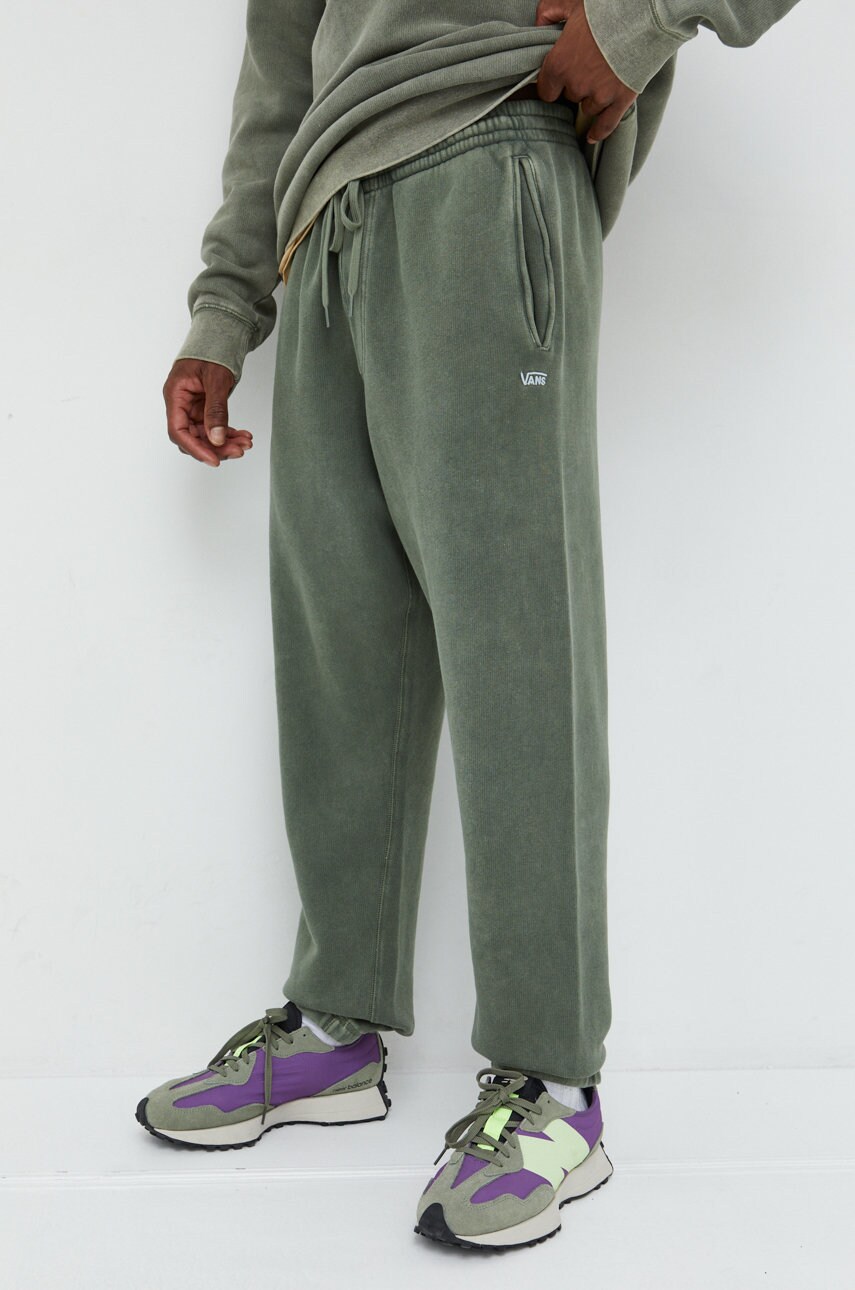 Vans pantaloni de trening barbati, culoarea verde, melanj