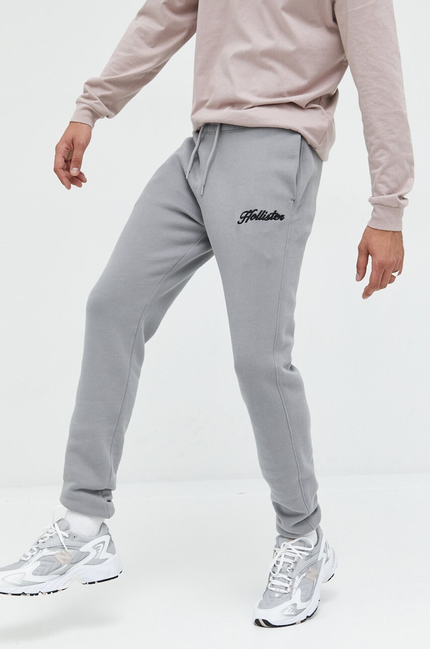 Hollister co. pantaloni de trening barbati, culoarea gri, cu imprimeu