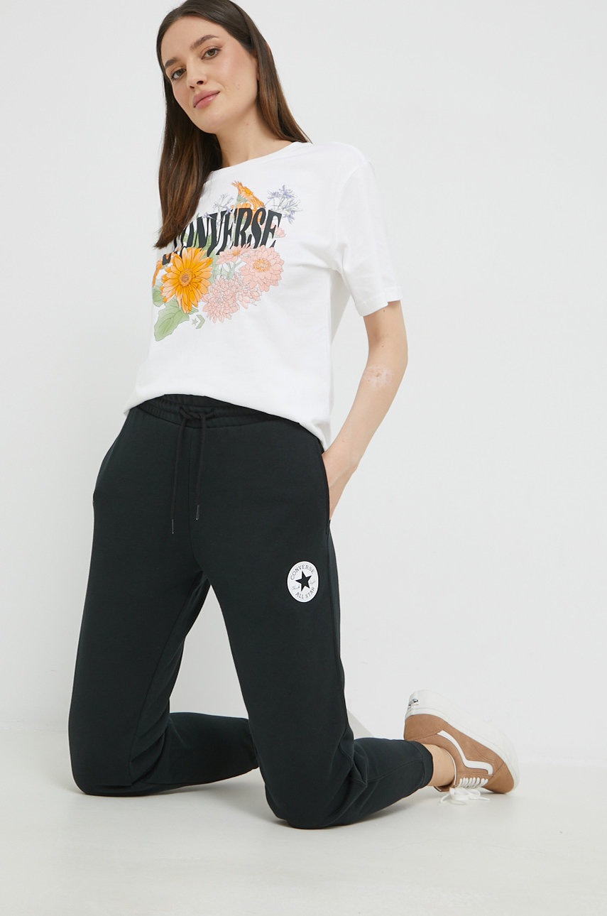 

Спортен панталон Converse в черно с принт, Черен