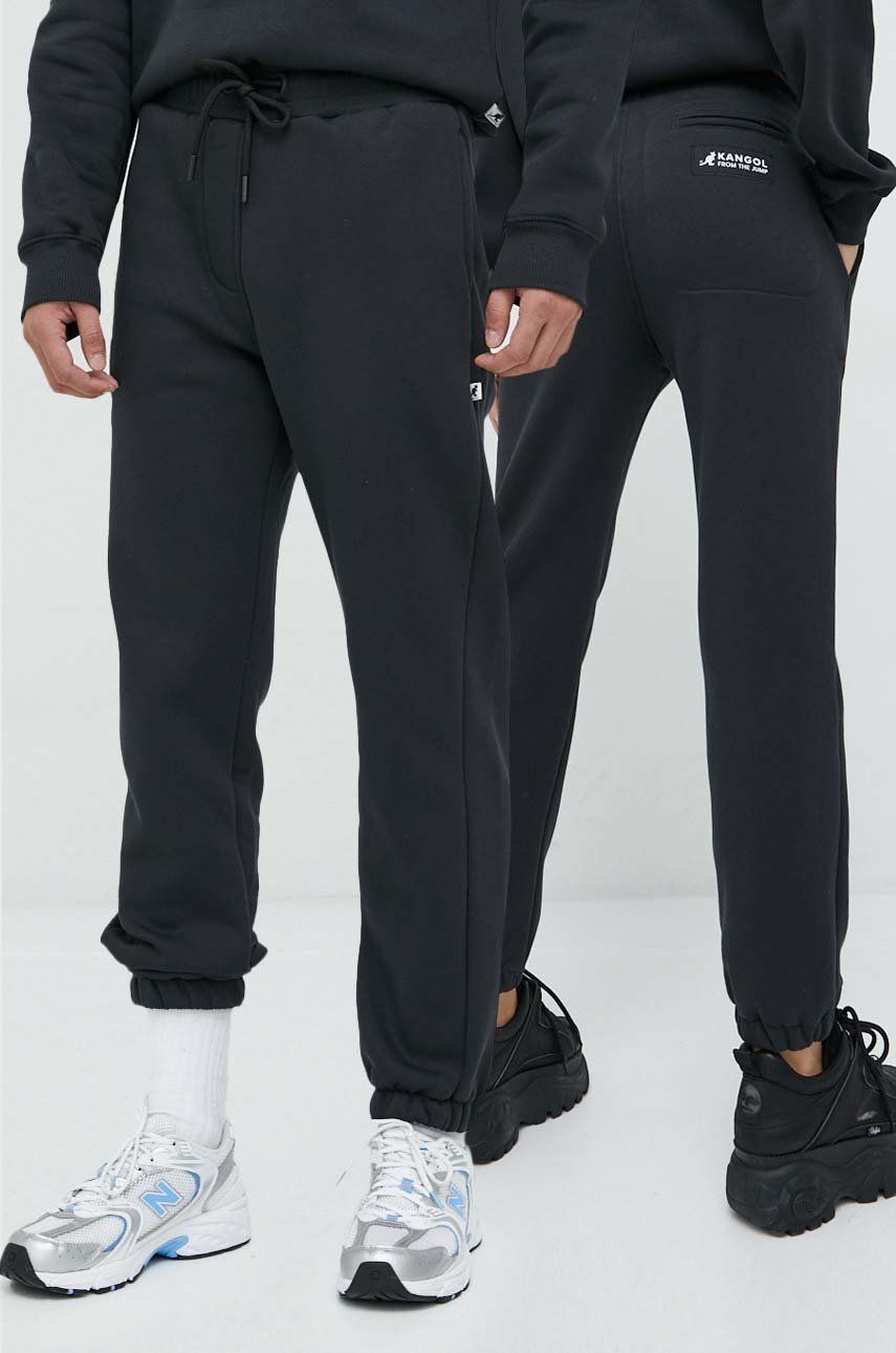 Kangol pantaloni de trening unisex, culoarea negru, neted