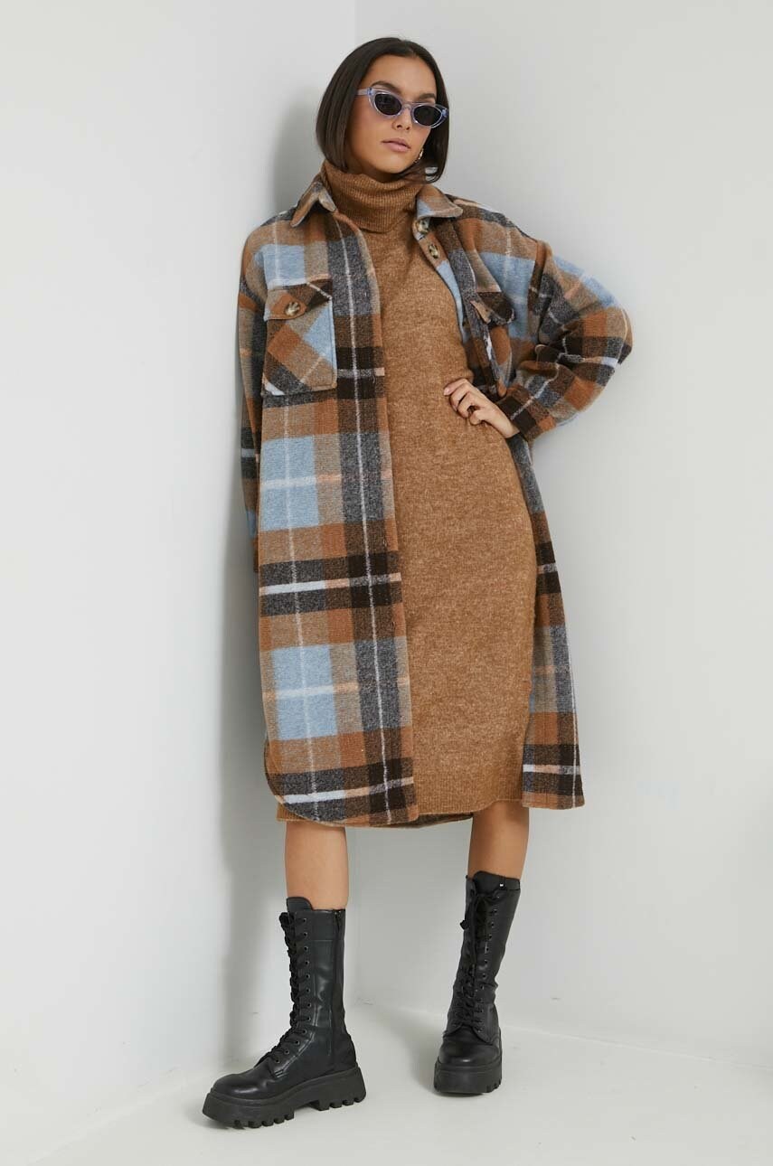 

Платье Vila цвет коричневый mini oversize