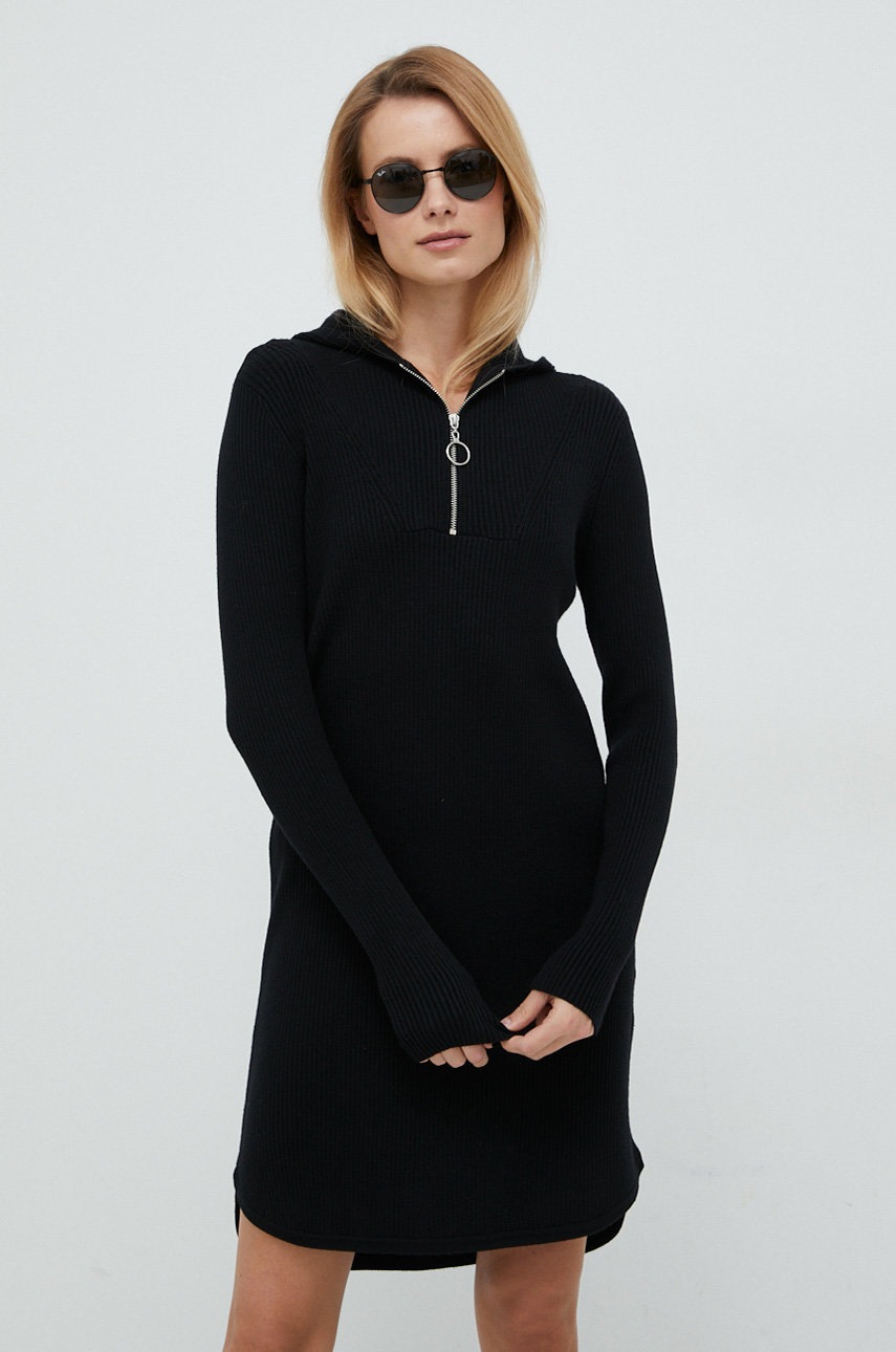 

Платье Vero Moda цвет чёрный midi прямая