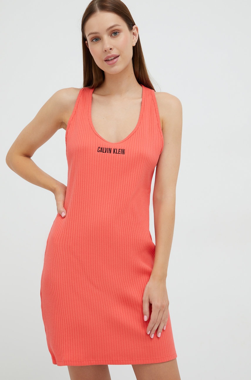 

Рокля Calvin Klein в оранжево къс модел с кройка по тялото, Оранжев