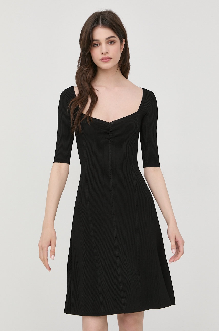 

Сукня Guess колір чорний mini розкльошена