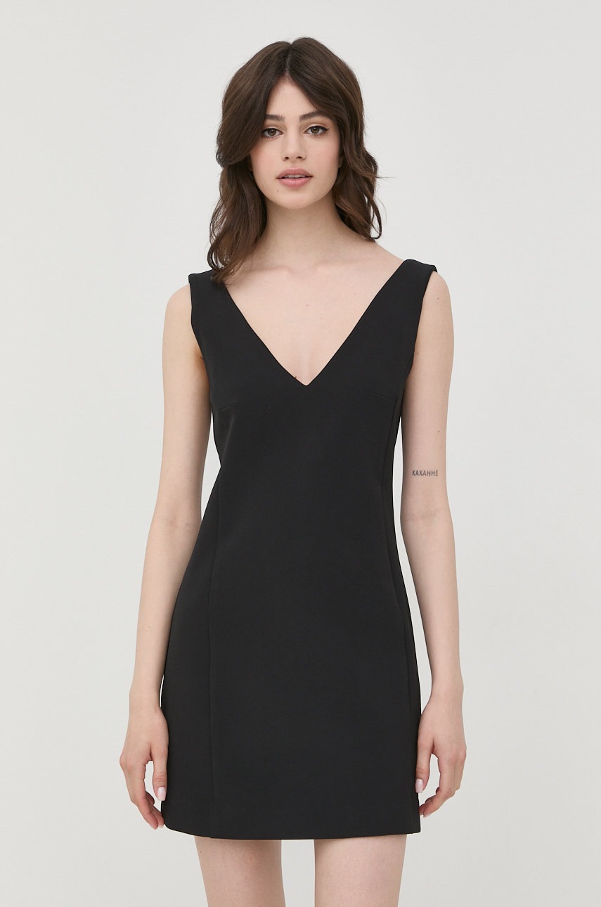 

Платье Pinko цвет чёрный mini расклешённая