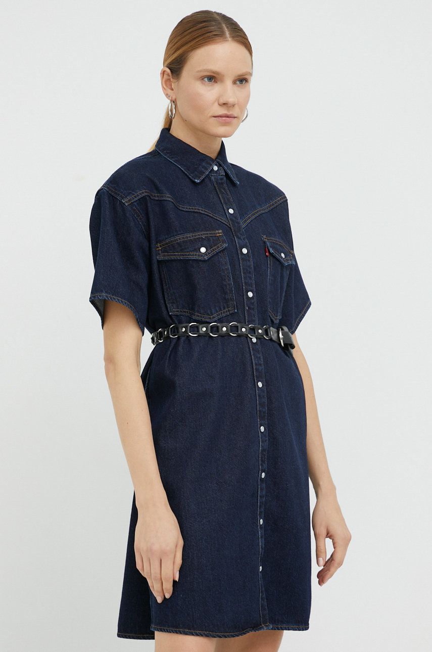 Džínové šaty Levi′s tmavomodrá barva, mini, oversize - námořnická modř -  100% Bavlna