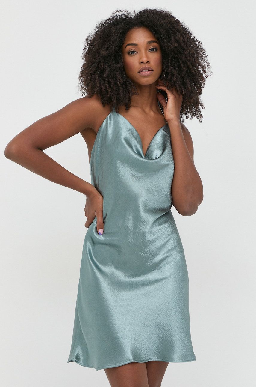 Šaty Guess tyrkysová barva, mini - tyrkysová -  100% Polyester