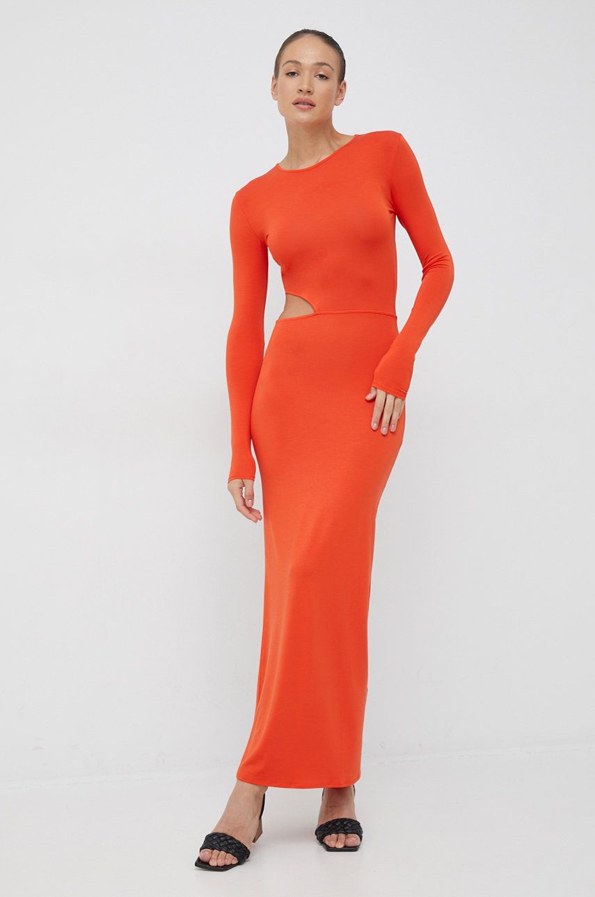 Calvin Klein sukienka kolor pomarańczowy maxi dopasowana