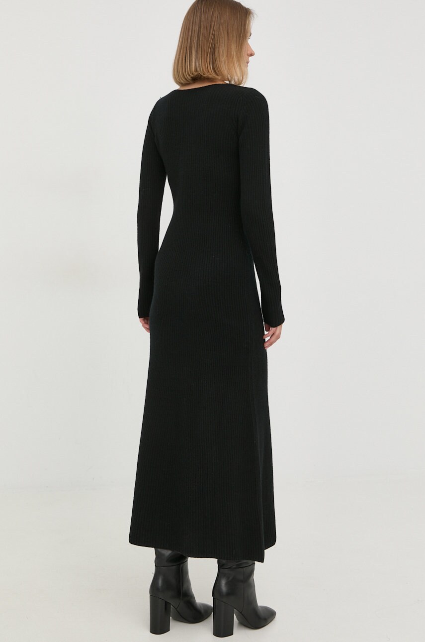 

Шерстяное платье Trussardi цвет чёрный maxi расклешённая
