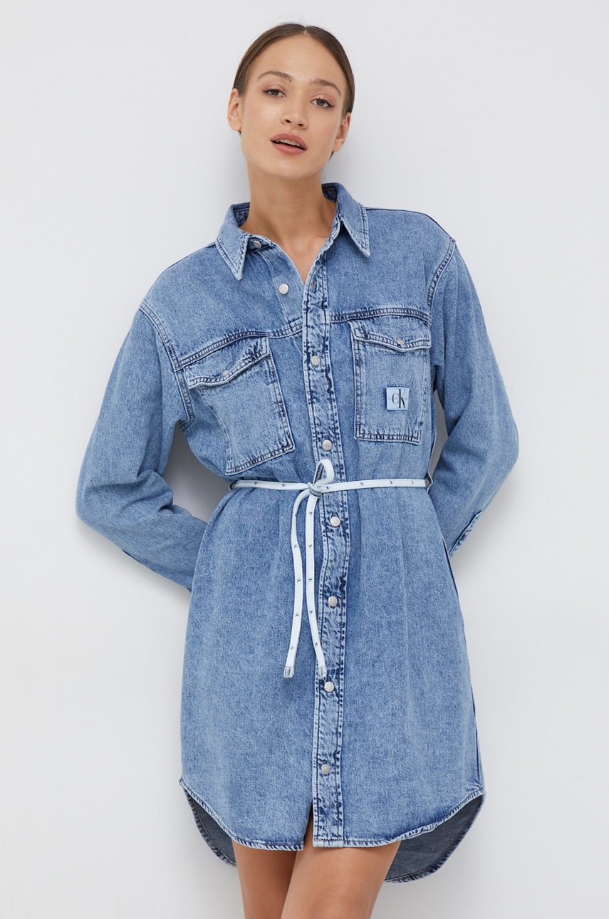 

Дънкова рокля Calvin Klein Jeans къс модел със стандартна кройка, Син
