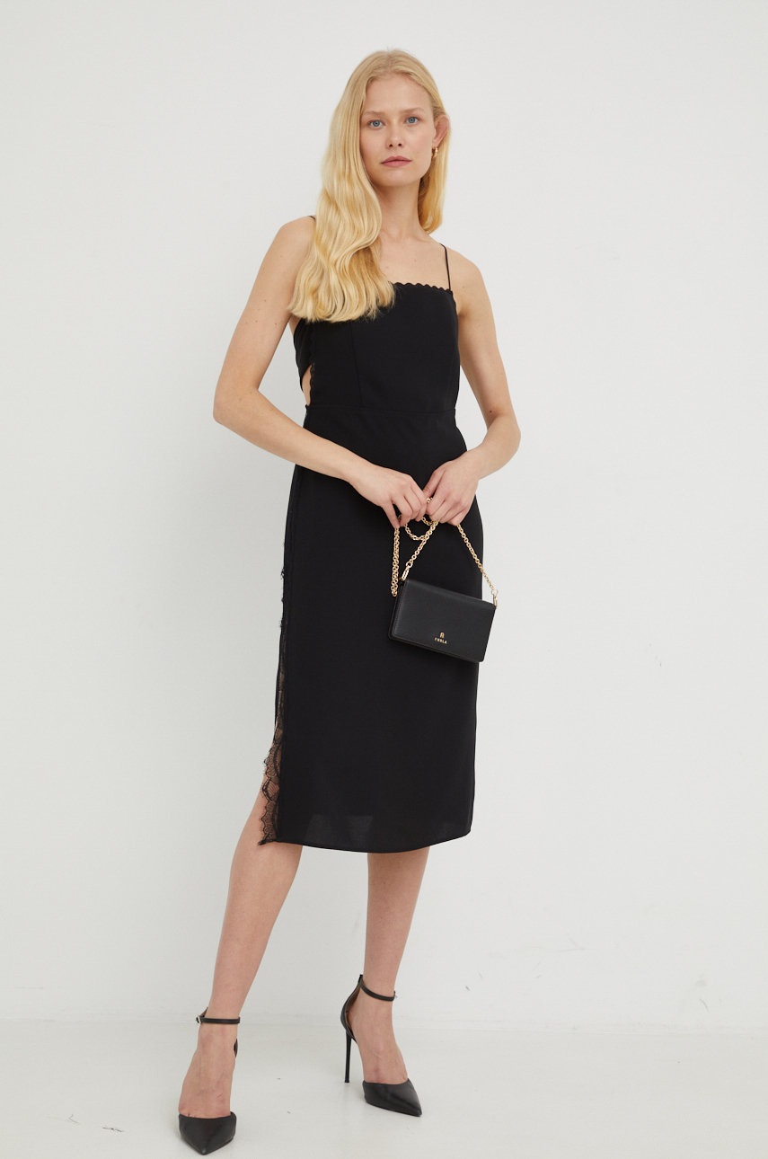 

Платье Pinko цвет чёрный mini прямая