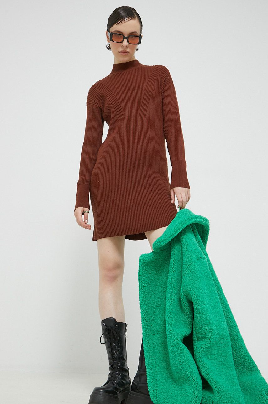 Abercrombie & Fitch rochie culoarea maro, mini, drept Abercrombie & Fitch imagine noua