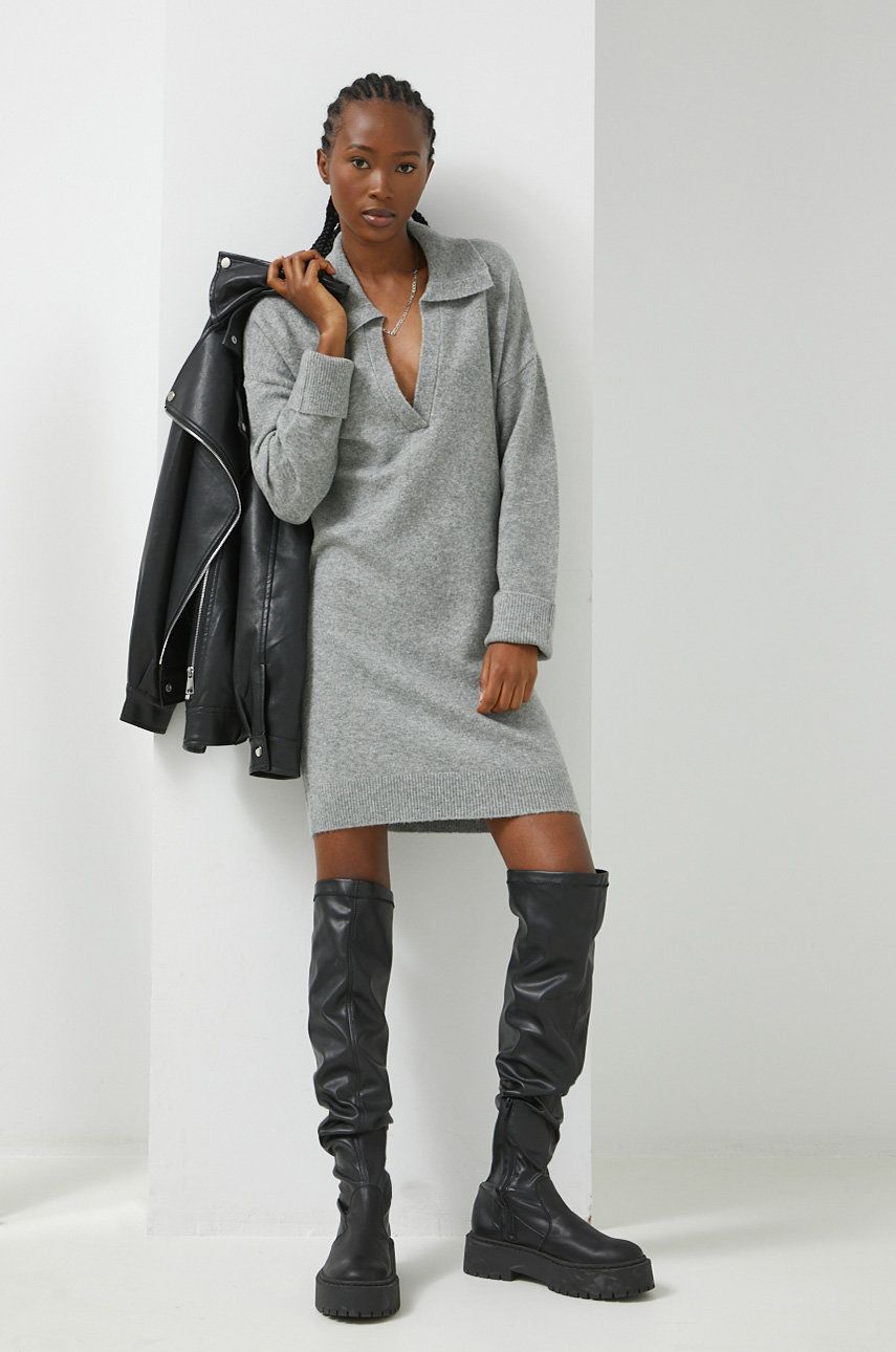 Abercrombie & Fitch rochie din amestec de lana culoarea gri, mini, drept