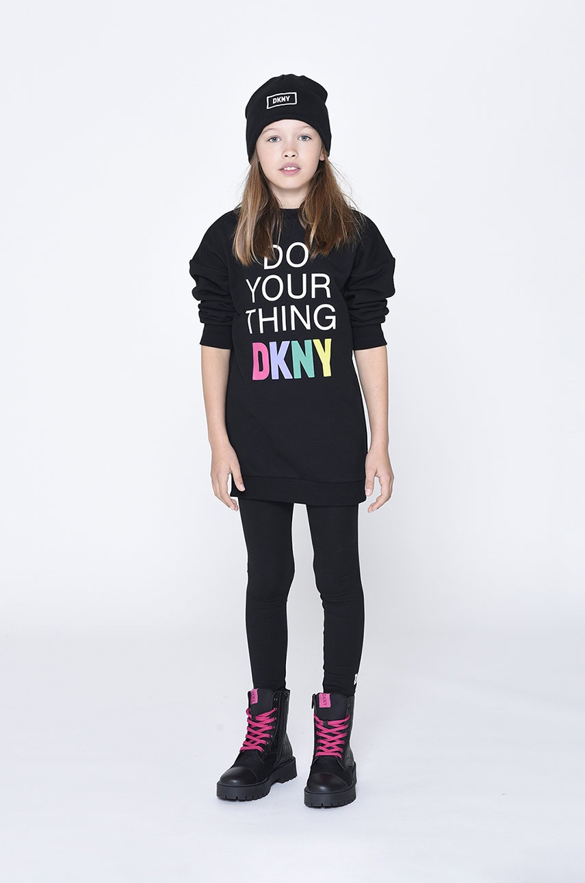 

Детска рокля Dkny в черно къс модел със стандартна кройка, Черен