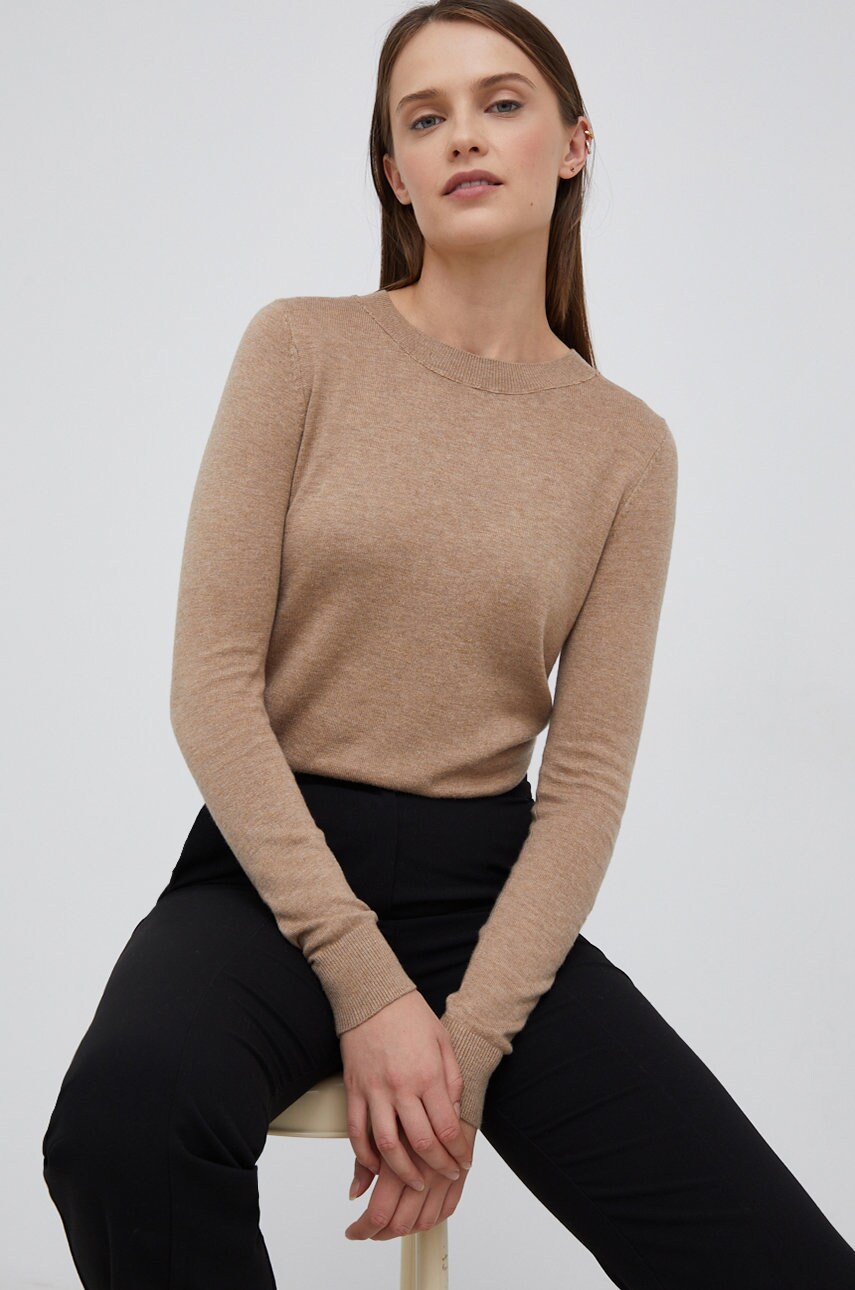 

Пуловер с коприна Vero Moda дамски в бежово от лека материя, Бежов