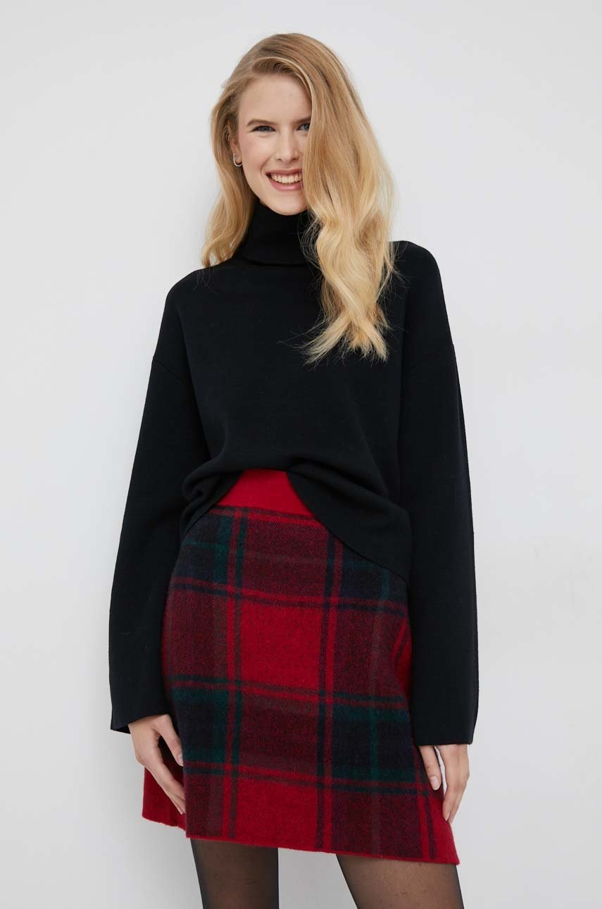 

Пуловер Vero Moda дамски в черно с поло, Черен