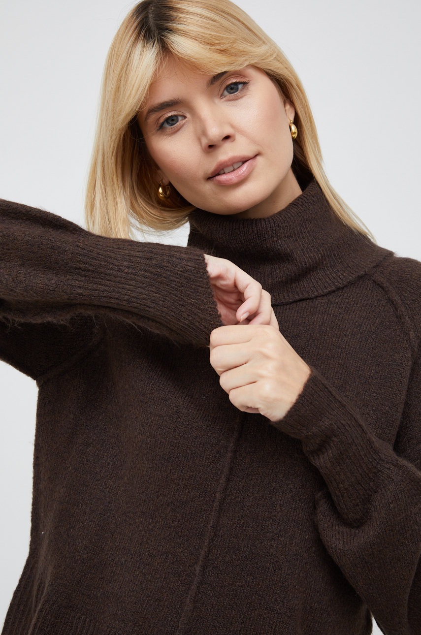 

Пуловер Vero Moda дамски в кафяво от лека материя с поло, Кафяв