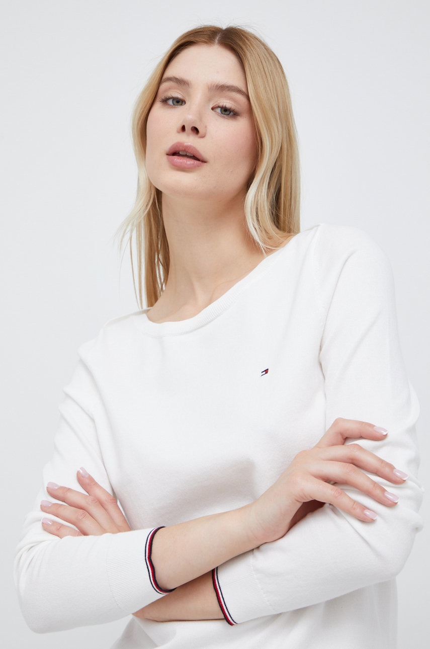 

Пуловер Tommy Hilfiger дамски в бяло от лека материя, Бял