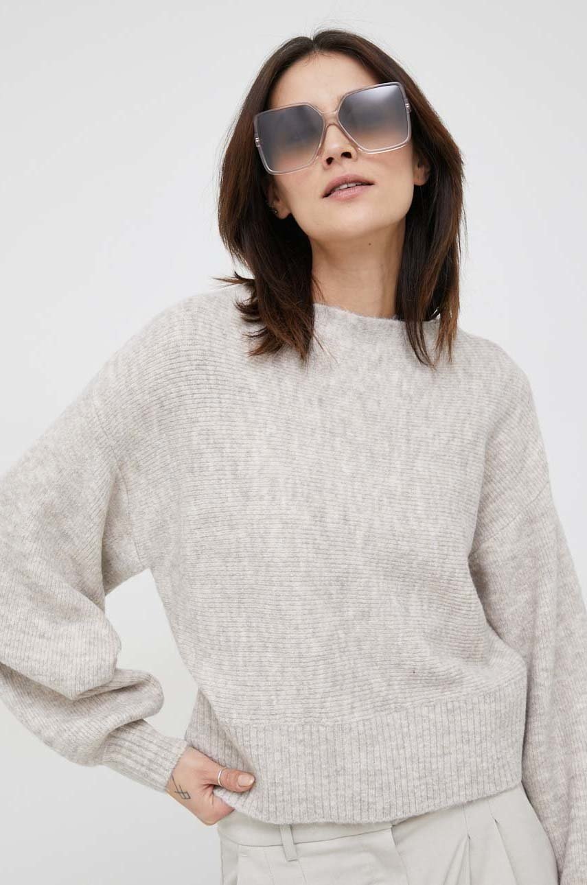 

Свитер Vero Moda женский цвет бежевый