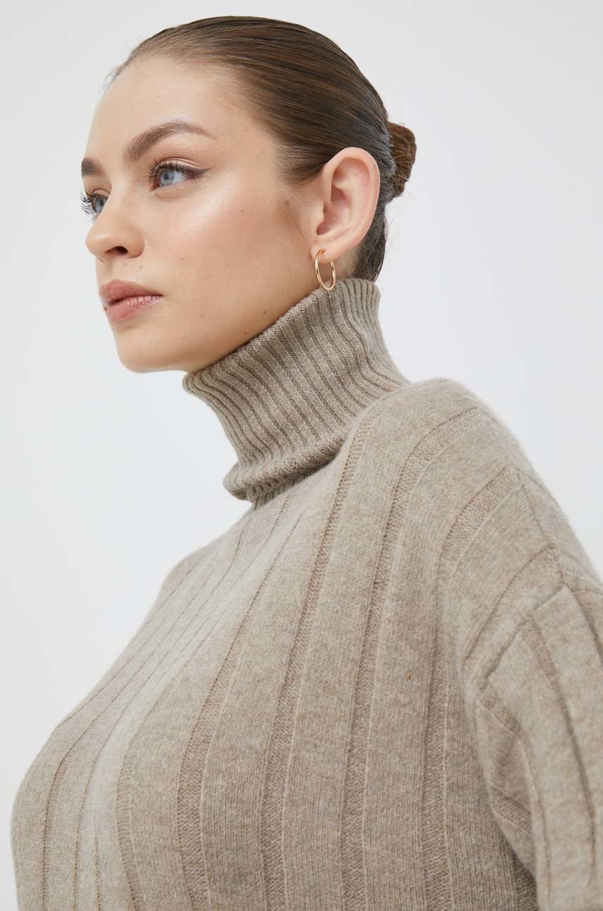 

Пуловер Vero Moda дамски в бежово с поло, Бежов