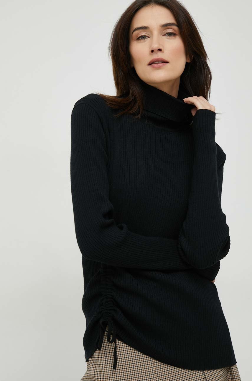 

Пуловер Vero Moda дамски в черно от лека материя с поло, Черен