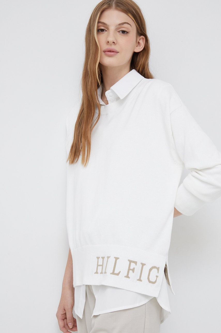 

Памучен пуловер Tommy Hilfiger дамски в бяло, Бял