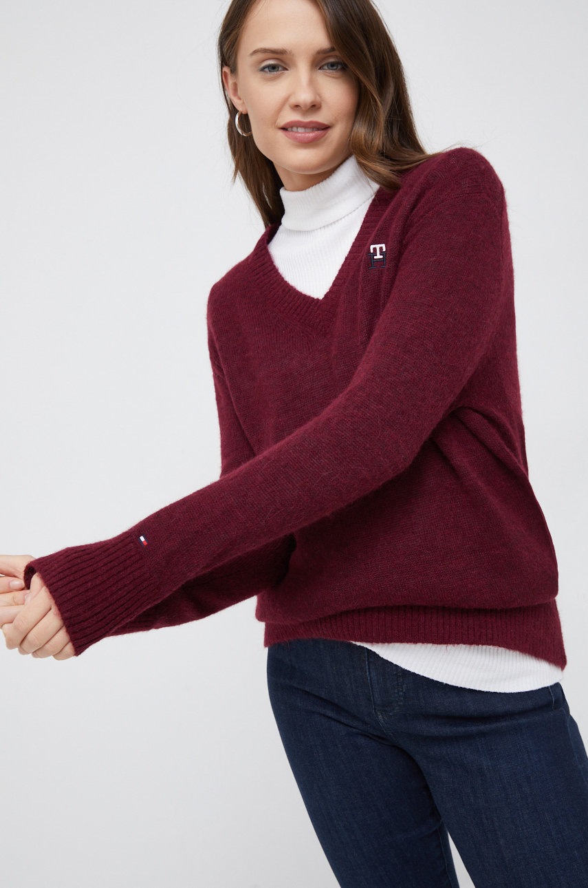 

Пуловер с вълна Tommy Hilfiger дамски в бордо