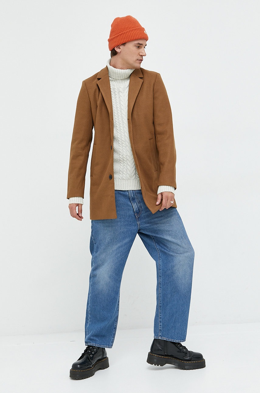 

Свитер Jack & Jones мужской цвет бежевый с гольфом