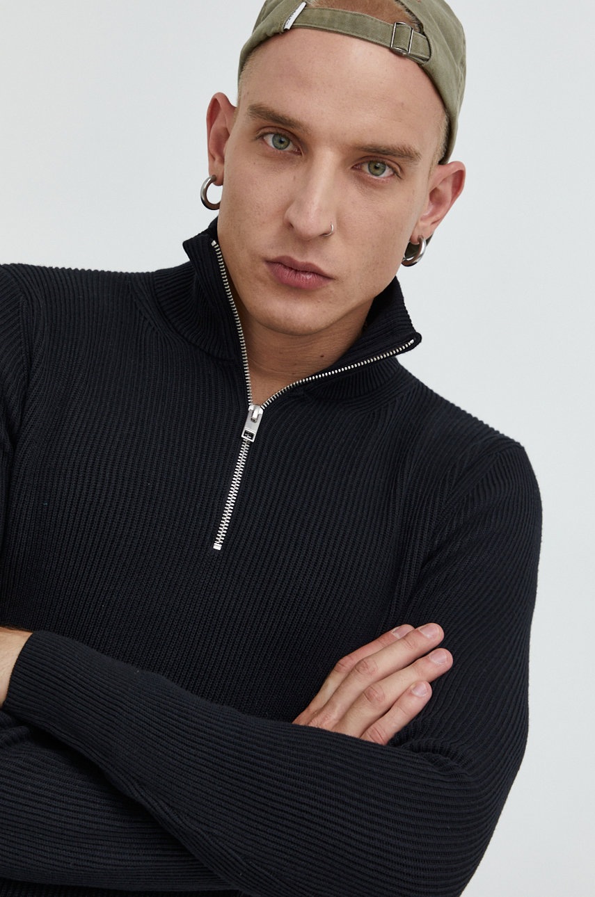 

Пуловер Jack & Jones мъжки в черно с ниско поло, Черен