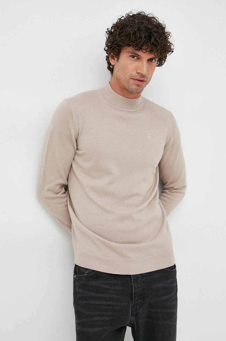 

Вълнен пуловер Karl Lagerfeld мъжки в бежово от лека материя с ниско поло, Бежов